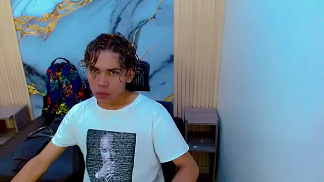 DaviidBuckx  online show from April 3, 2026, 7:20 pm