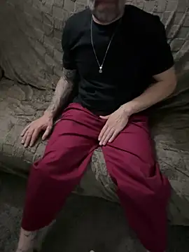 Snapshot of trombaio chatting on February 13, 2026, 11:38 pm trombaio online show from February 13, 2026, 11:38 pm