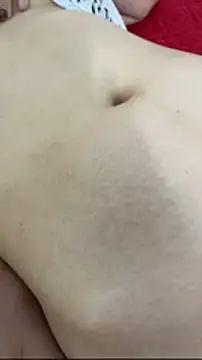 huyenzz online show from April 23, 2026, 3:35 pm