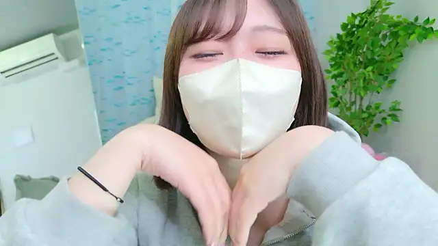 Saki chanF online show from June 11, 2026, 7:38 am