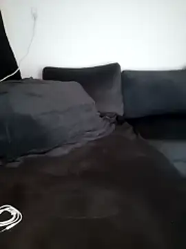 AkuManis online show from February 15, 2026, 8:41 pm