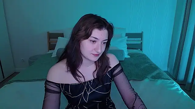 RosieGloom online show from April 11, 2026, 5:15 am