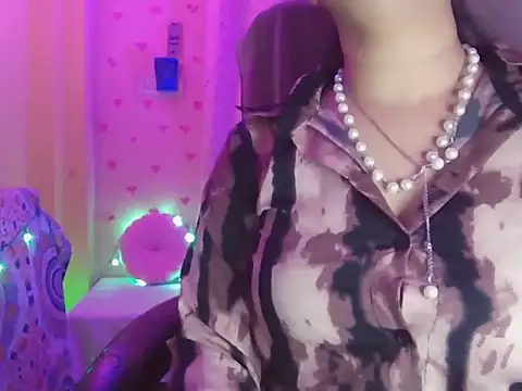 your-ayra online show from April 8, 2026, 2:02 am