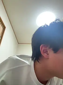 hibi0875 online show from May 8, 2026, 6:01 pm