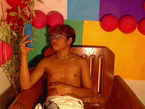 Snapshot of shopiaxox1 chatting on February 16, 2026, 11:02 pm shopiaxox1 online show from February 16, 2026, 11:02 pm