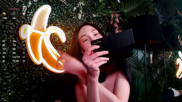 roxy morrison x online show from May 31, 2026, 3:56 am