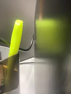 kahreal online show from April 16, 2026, 10:01 pm