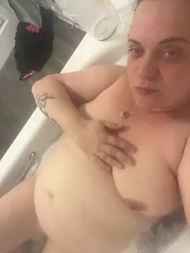 Piper Milf 36 online show from March 22, 2026, 7:59 pm