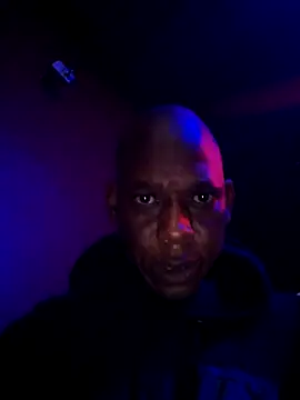 smallt98 online show from February 15, 2026, 7:46 pm