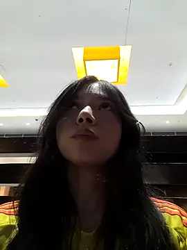 jadelaurent online show from June 18, 2026, 1:37 am