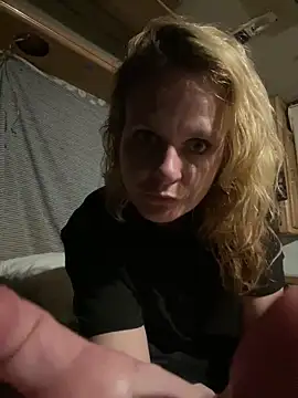 angelswhore online show from April 26, 2026, 6:22 am