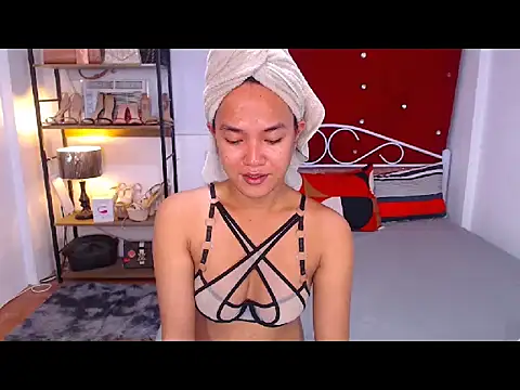 Snapshot of SeductiveAya chatting on February 24, 2026, 10:32 pm SeductiveAya online show from February 24, 2026, 10:32 pm