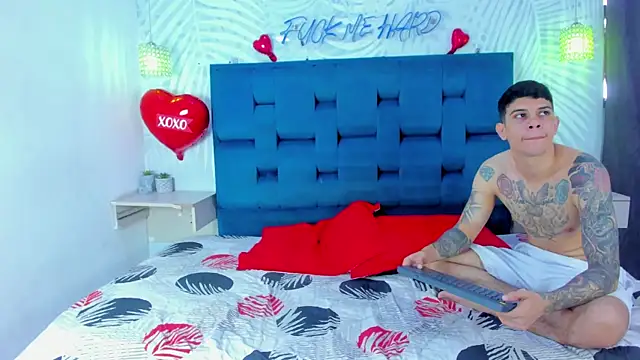 Snapshot of Adventurous_Boys chatting on February 14, 2026, 6:19 pm Adventurous Boys online show from February 14, 2026, 6:19 pm