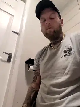 dave32000 online show from February 15, 2026, 2:38 pm