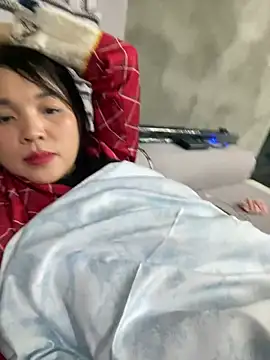 Strawberry-wet online show from February 13, 2026, 2:39 pm