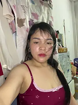 Snapshot of Strawberry-wet chatting on April 7, 2026, 8:49 am Strawberry-wet online show from April 7, 2026, 8:49 am