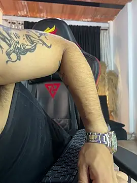 Benjii Carter1 online show from April 10, 2026, 3:24 am