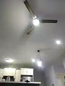 18lue85 online show from March 15, 2026, 3:08 pm