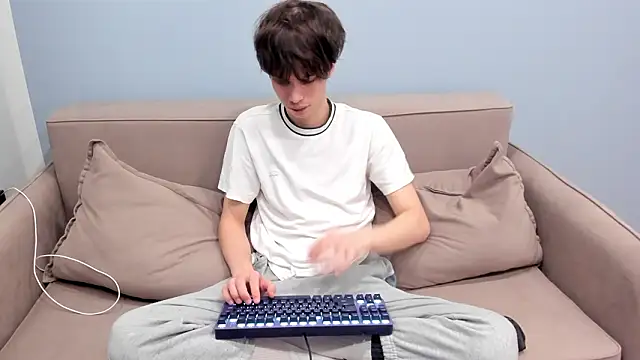 Ur NextDoor Boy online show from February 28, 2026, 7:35 pm