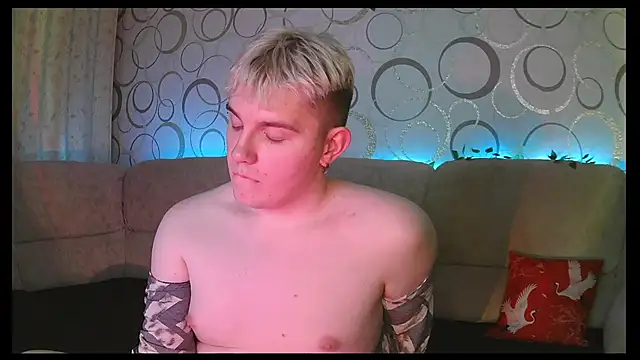 Snapshot of heatctrl chatting on February 22, 2026, 8:10 pm heatctrl online show from February 22, 2026, 8:10 pm