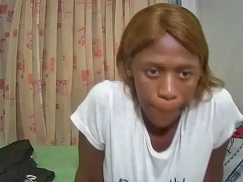 Snapshot of BlackBeauty2002 chatting on February 17, 2026, 7:55 pm BlackBeauty2002 online show from February 17, 2026, 7:55 pm