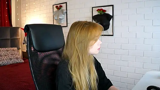 Snapshot of AmyNox chatting on June 18, 2026, 1:16 pm AmyNox online show from June 18, 2026, 1:16 pm