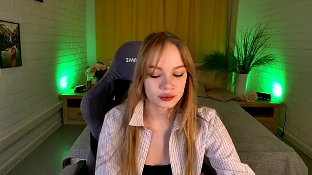 AmyNox online show from February 11, 2026, 5:07 am