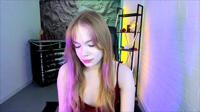 AmyNox online show from April 13, 2026, 5:11 am