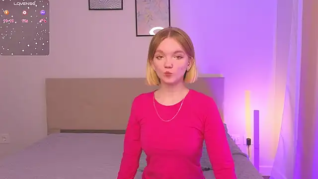 Snapshot of StellaBunny chatting on February 13, 2026, 5:29 am StellaBunny online show from February 13, 2026, 5:29 am