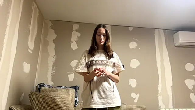 VickieKush online show from April 24, 2026, 11:23 am