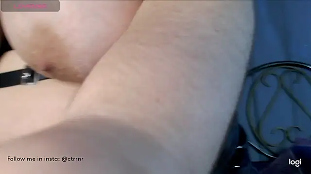 Snapshot of Camilleturn18 chatting on March 3, 2026, 6:42 am Camilleturn18 online show from March 3, 2026, 6:42 am