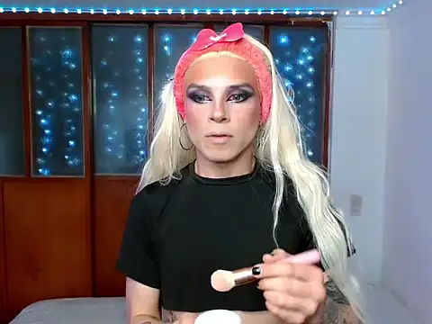 Snapshot of DanniHotBoy02 chatting on February 26, 2026, 8:31 pm DanniHotBoy02 online show from February 26, 2026, 8:31 pm