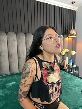 Lanadelrey 1 online show from March 9, 2026, 12:09 pm