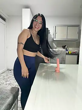 samanta big ass  online show from June 26, 2026, 3:45 am