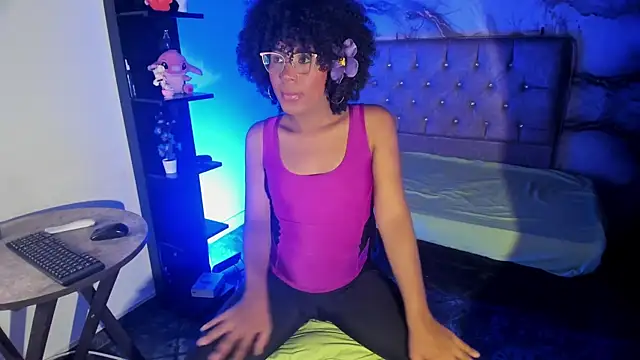 CataleyaMoon  online show from June 25, 2026, 7:41 pm