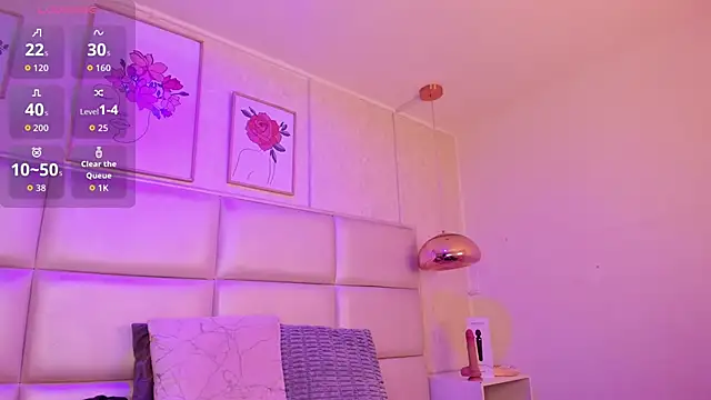 Xara u online show from March 26, 2026, 7:45 pm