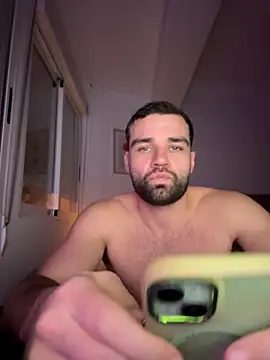 MitshCam online show from February 11, 2026, 7:25 pm