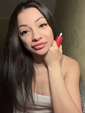 Snapshot of Layana_Ro chatting on February 21, 2026, 5:09 am Layana Ro online show from February 21, 2026, 5:09 am