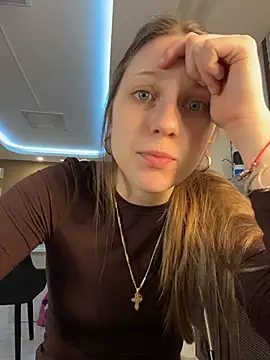 Snapshot of YourSweetArya chatting on February 15, 2026, 1:43 pm YourSweetArya online show from February 15, 2026, 1:43 pm