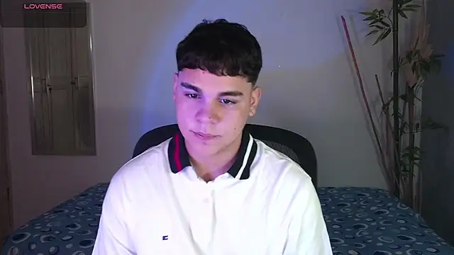 Snapshot of eithan_jonnes chatting on February 26, 2026, 7:58 pm eithan jonnes online show from February 26, 2026, 7:58 pm