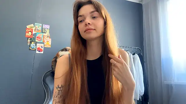 TaliaOgwynn online show from February 12, 2026, 9:09 am