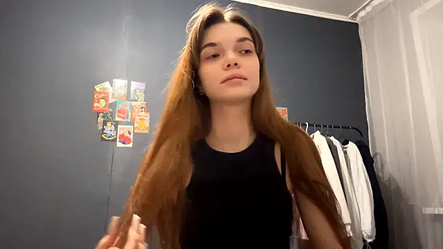 TaliaOgwynn online show from February 15, 2026, 5:12 pm