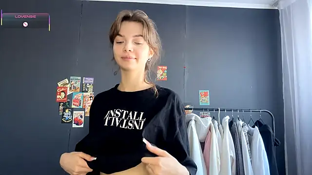 TaliaOgwynn online show from February 18, 2026, 11:06 am