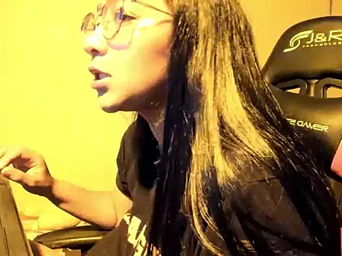 QueenNyxx online show from March 4, 2026, 6:04 pm