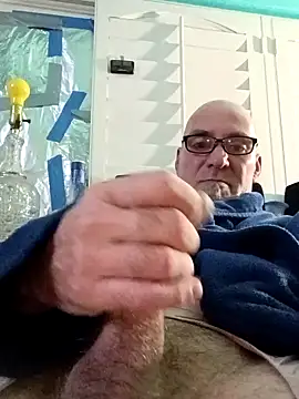 scott12347762 online show from February 19, 2026, 5:04 am