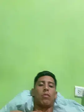 Snapshot of lpm125 chatting on February 25, 2026, 10:53 pm lpm125 online show from February 25, 2026, 10:53 pm