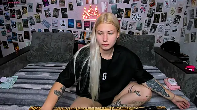 x Ulya1cutex online show from June 28, 2026, 5:52 pm