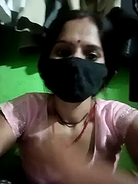 Nenshi sexy online show from April 20, 2026, 7:26 pm