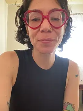 JeanneDuval8888 online show from April 22, 2026, 12:28 am