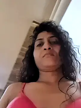 sexysilmy online show from April 3, 2026, 5:25 am